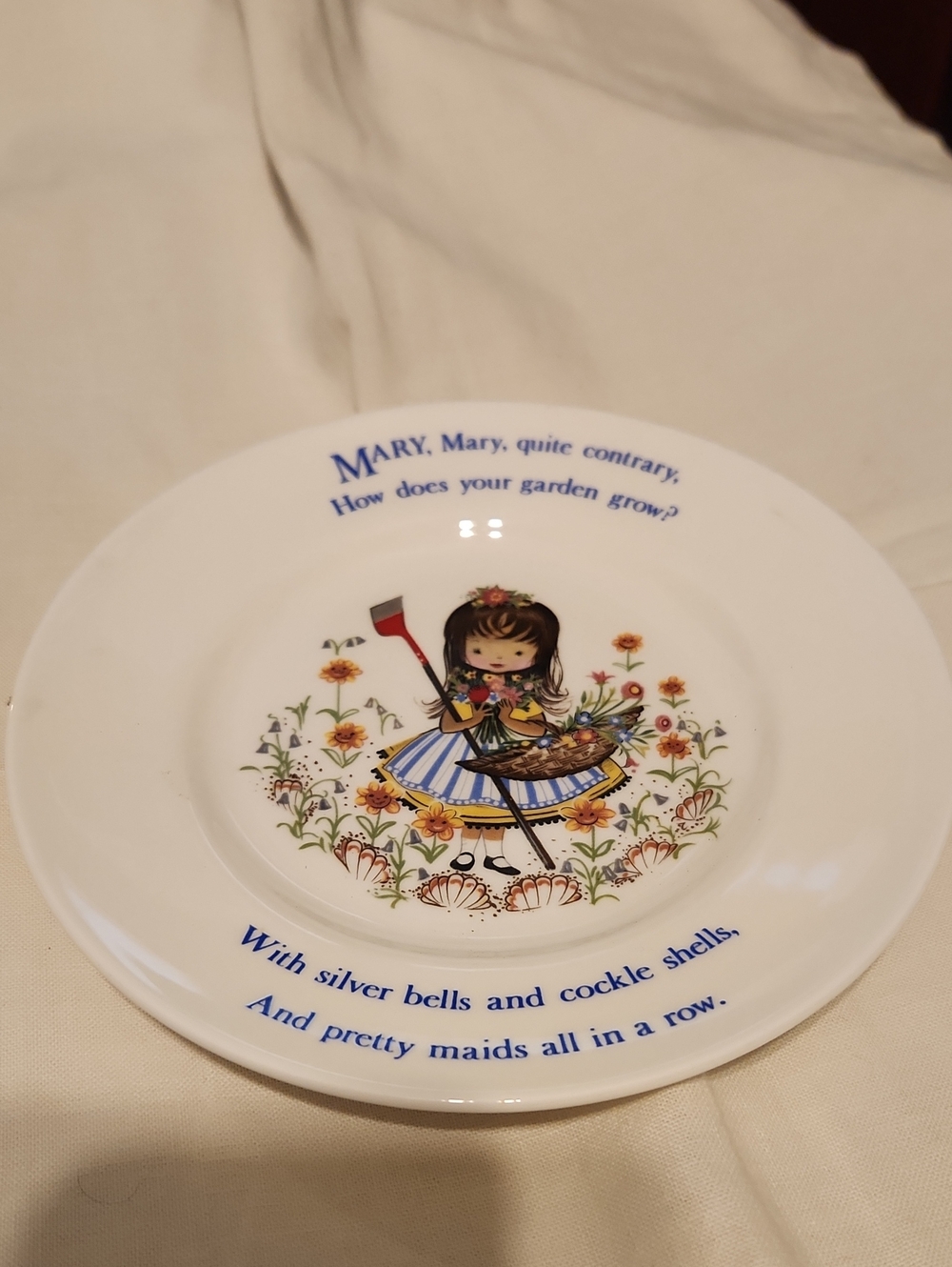 Vintage Crown Mary Nursery Rhyme Decorative Plate